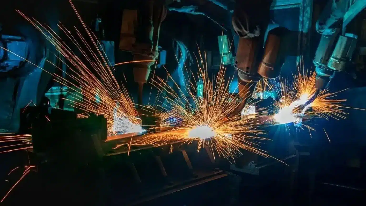 Otomotiv Sektöründe Kaynak İşlemleri ve Endüstriyel İmalat Hattı